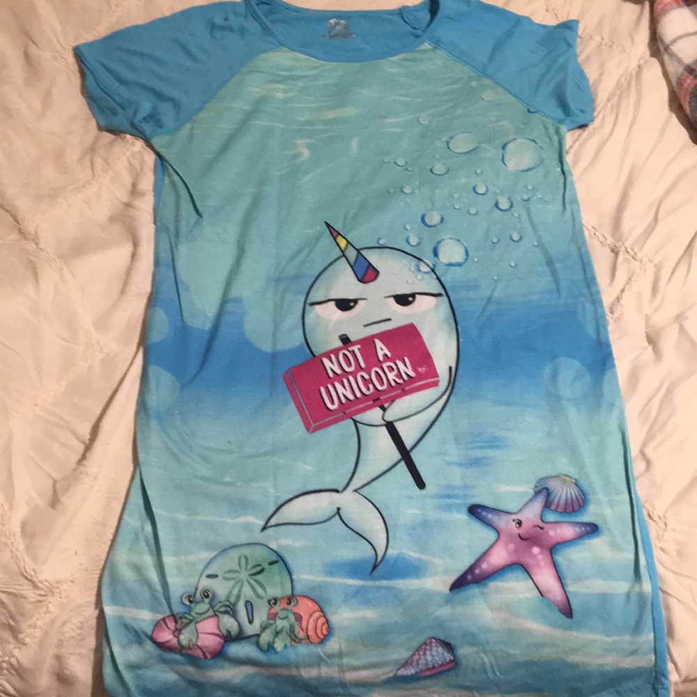 Kids nightgown.